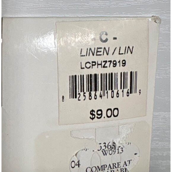 Liz Claiborne Silky Control Top Pantyhose With Reinforced Toe Size C Linen Color - Picture 3 of 5